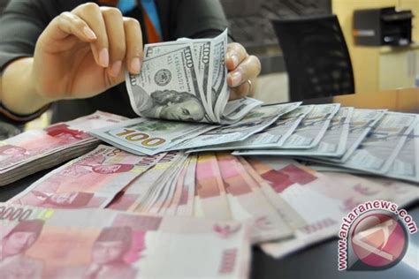 Rupiah Kamis Sore Menguat Menjadi Rp12 833 ANTARA News