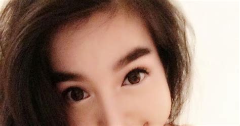 Kisah Sex Perih Kenikmatan Ditahan Mbak Lulu Agen Pusat Lendir