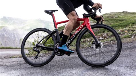 Pinarello R Vise Sa Gamme De V Los De Route Et Lance Deux Nouveaux