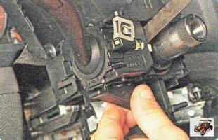 Замена, ремонт подрулевых переключателей (стрекоза) Шкода Октавия А5