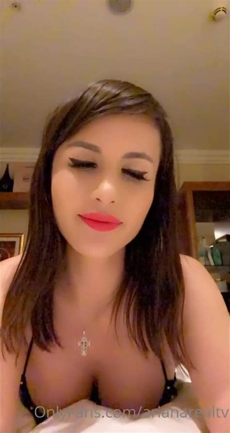 Watch ArianaRealTV Naked Striptease Leak For Free