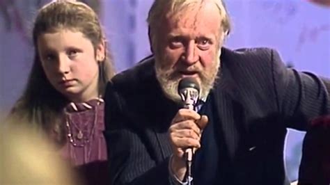 Утро. Lite / Кир Булычев - YouTube