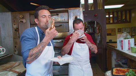 Watch Lining Up For Yummy Full Episode Food Porn Fyi