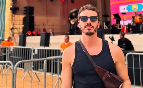 Gal Da Globo Diz Que Largou Igreja Ap S Pai Se Assumir Gay Parei De