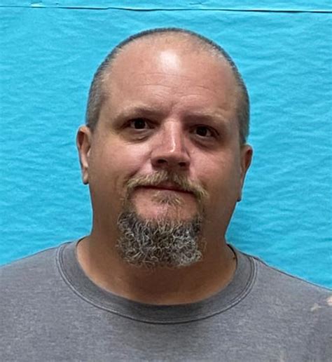 Tony Thompson Sex Offender In Elberta AL 36530 AL7675219