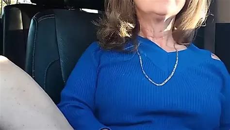 La Milf Pi Calda Di Sempre Vengo Nel Camerino Con Me Xhamster