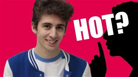 SEGRETI HOT SU FAVIJ YouTube