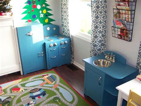 DIY Wooden Play Kitchen | DIYIdeaCenter.com
