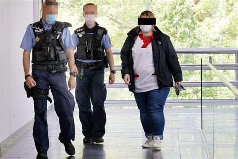 Gerichtsprozess Chemnitzer Pflegerin Missbrauchte Behinderten Vertrauensverh Ltnis F R Sex