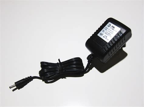 Эра Touchlight LP-LED-12-9W-IP20-P — Все зарядные устройства