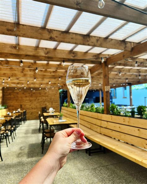 Dining and Live Events at Helen Fitzgeralds Irish Grill and Pub 12