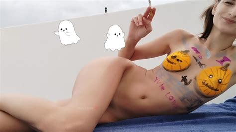 Happy Halloween Spooky Bodypainting Session With Smoking Brunette Pornhub