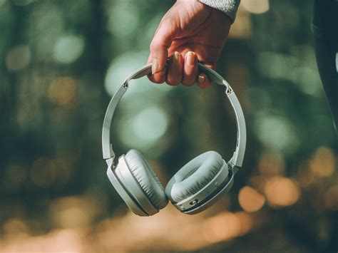 7 Health Benefits Of Listening To Music