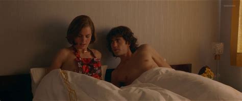 Naked Hannah Hoekstra In De Helleveeg