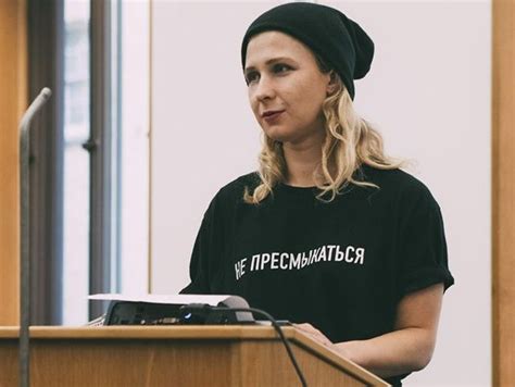 Участница Pussy Riot Алехина показала фото камеры штрафного изолятора