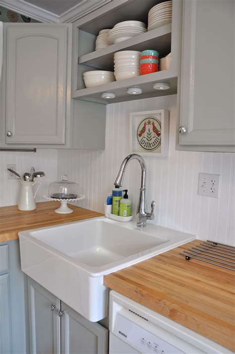 White Cabinets With Beadboard Image To U