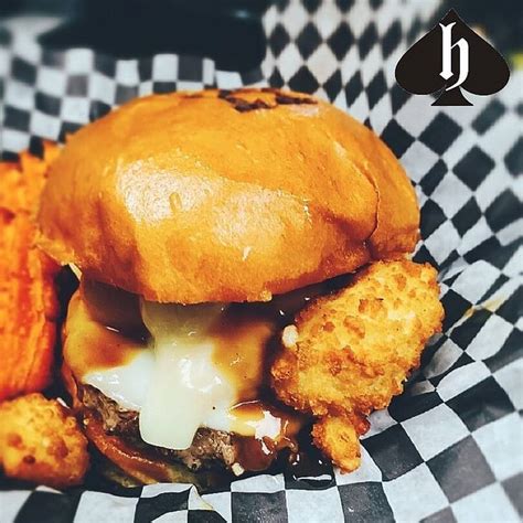 HOOLIGANS, West Fargo - Menu, Prices & Restaurant Reviews - Tripadvisor