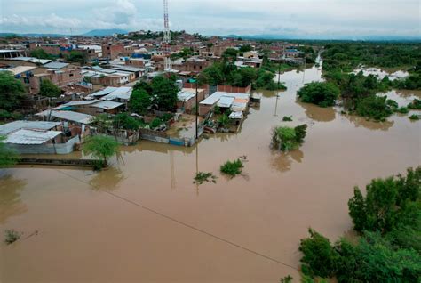 DESBORDE DEL RÍO PIURA DEJA EN COMPLETO AISLAMIENTO A TAMBOGRANDE Y