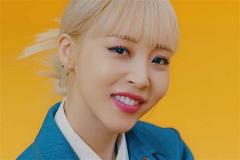 Soompi On Twitter WATCH MAMAMOO S Moonbyul Announces Comeback Date