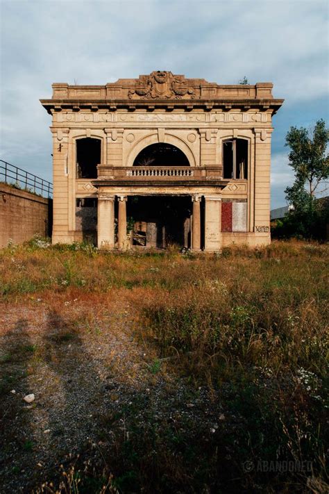 Abandoned Railroads Buildings Cars And Locomotives Abandoned