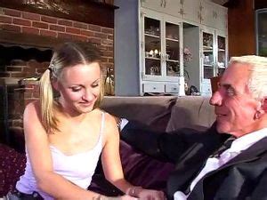 stepmotherを視聴 Dp Anal Doggy Porn SpankBang