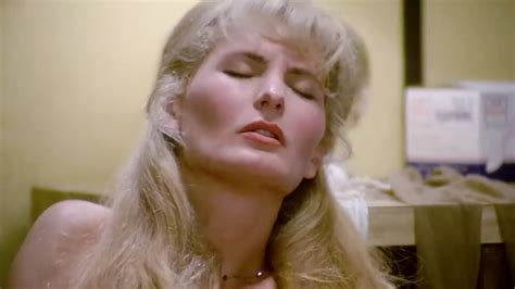 Un Patron Baise Sa Secr Taire Blonde Apr S Que Le Travail Lui Fait Un Creampie Anal Xhamster