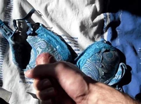 Je Jouis Dans Son Soutif Gay Man Porn Xhamster