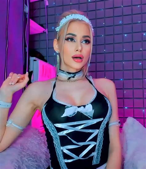 Maid Nude Pics Xhamster