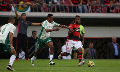 Z Ricardo Lamenta Expuls O De C Sar Martins Na Derrota Do Flamengo