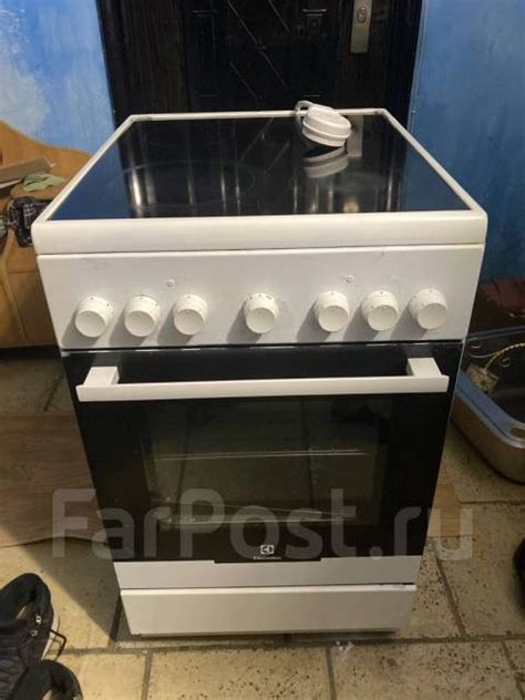 Электрическая плита Electrolux - Кухонные печи и вытяжки во Владивостоке