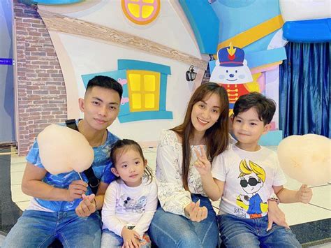 B Ch Ng K M Tu I Ch P L N C Nh Ch M Con Xu Xo Kh Nh Thi L T X C V I Bikini G I C M