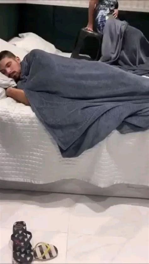 Hot Model Dad Jokes Funny Funny Rude Jokes World Funny Videos