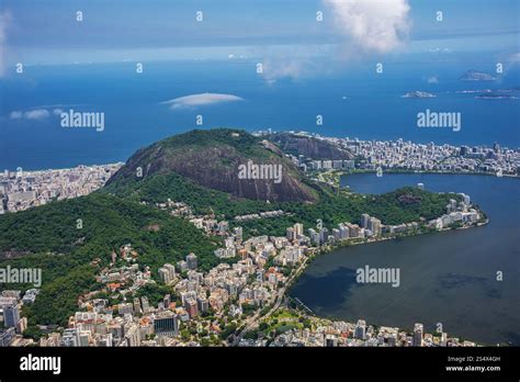 Views over Rio De Janeiro from Mount Corcovado towards Mirante de Morro ...