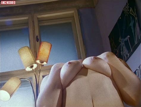 Naked Ina Blum In Ein Virus Kennt Keine Moral