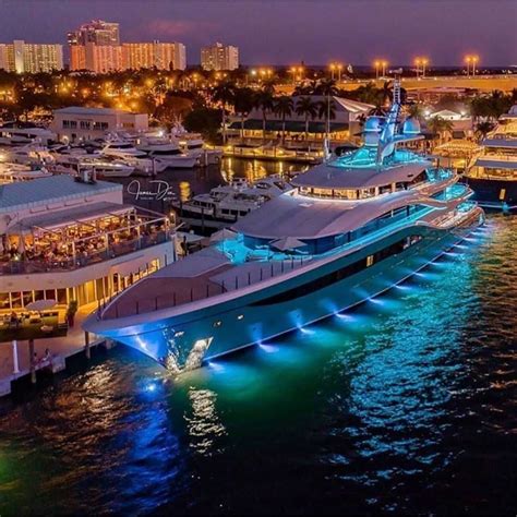 Best Luxurious Yachts - Expensive Life Style of Riches