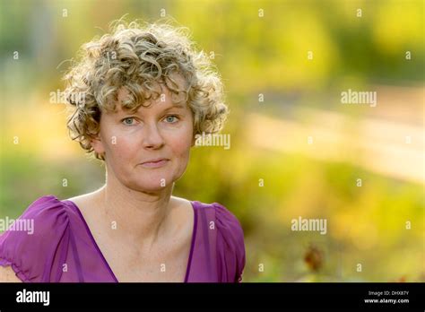 Blonde Behaarte Deutsche Dame Fotos Und Bildmaterial In Hoher Aufl Sung Alamy