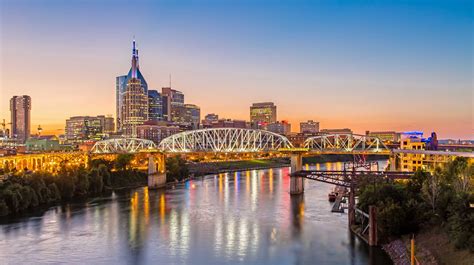Downtown - Nashville Neighborhood Guide [2022] | AptAmigo