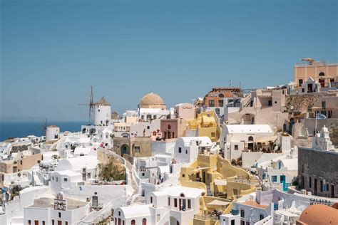 Oia Photo Spots: 10 Unmissable Locations For Beautiful Shots