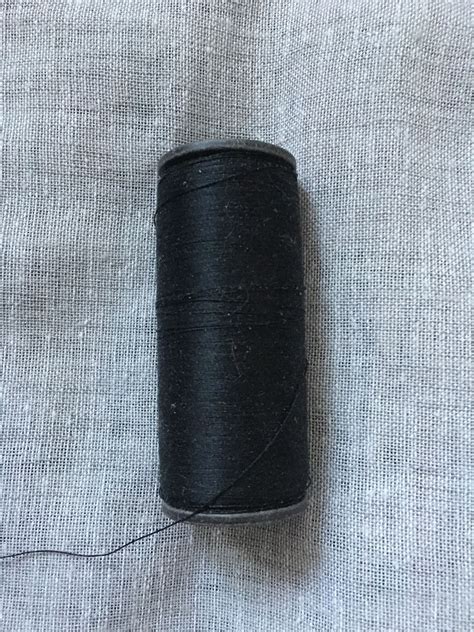 Нитки шелковые №33 чёрные купить в интернет-магазине Ярмарка Мастеров ...