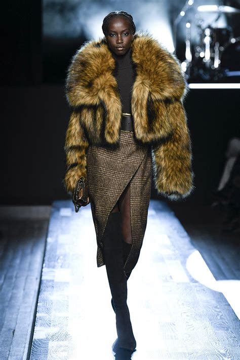 Tap Into These Chic Editor Approved Fur Coat Trends Essence Essence