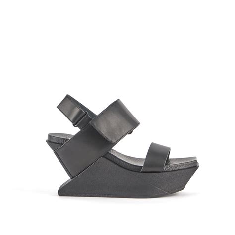 United Nude Delta Wedge Sandal Black Plateau Sandalen LEONESS