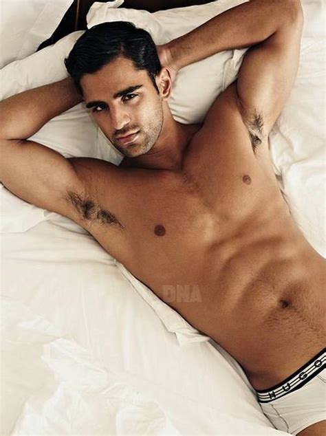 Hot Body Shirtless Indian Bollywood Model Actor Rishi Idnani