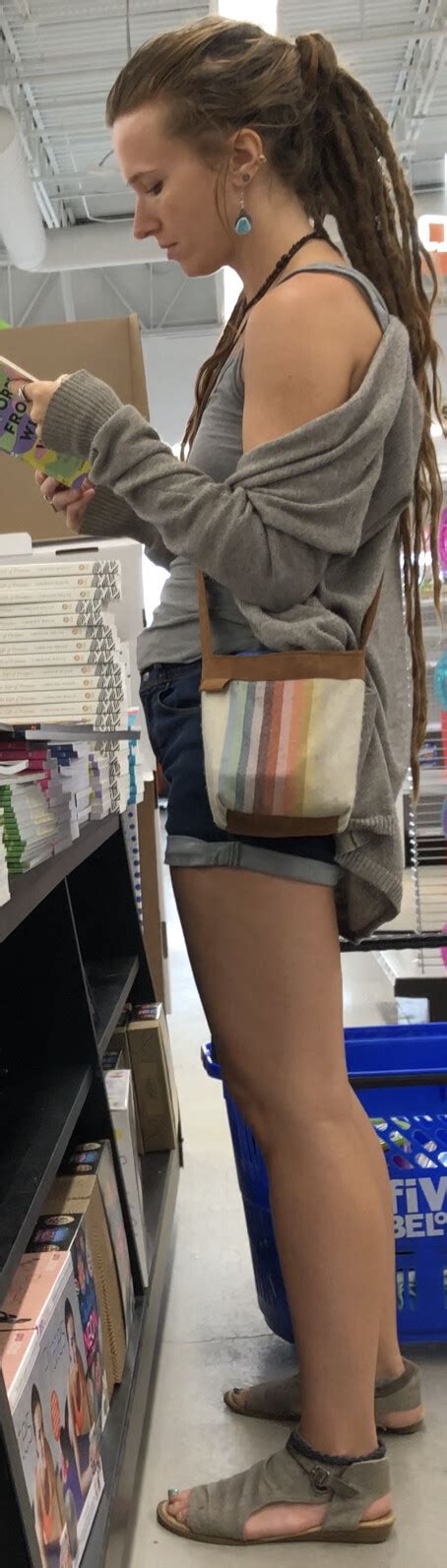 Tatted Fit Slim Brunette Beauty At The Market Forum