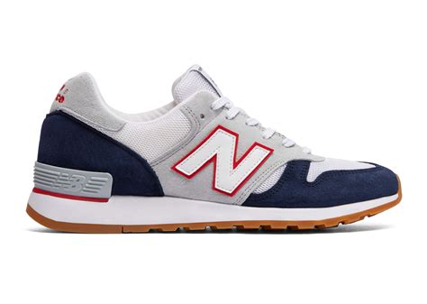 NB670 - Sneaker Freaker