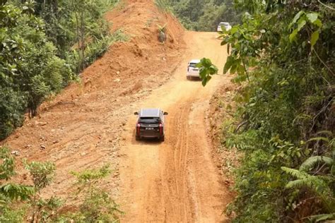 Kementerian PUPR Terus Lanjutkan Pembangunan Jalan Perbatasan Kalbar