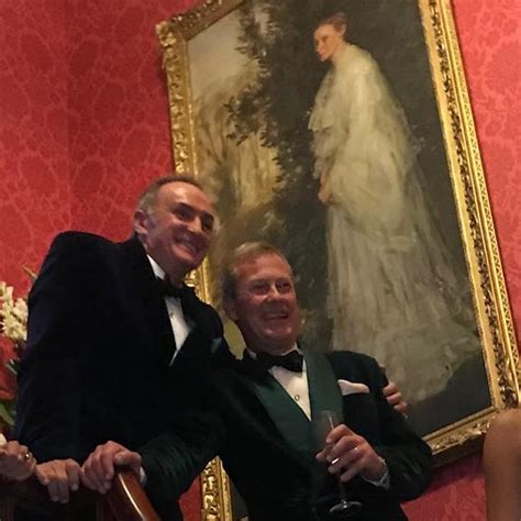 Fam Lia Real Brit Nica Celebra Seu Primeiro Casamento Gay Na Hist Ria