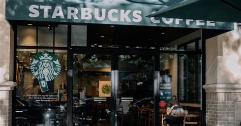 Here Is A List Of All The Vegan Food At Starbucks