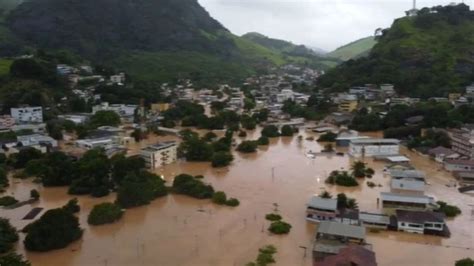 Trag Dia Da Chuva No Es Uma Semana Depois Moradores Tentam