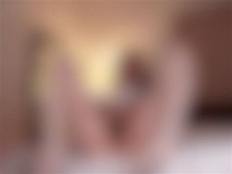 Big Tits Vikki Vibrating Her Clit to Orgasm Vidéos Porno Gratuites YouPorn