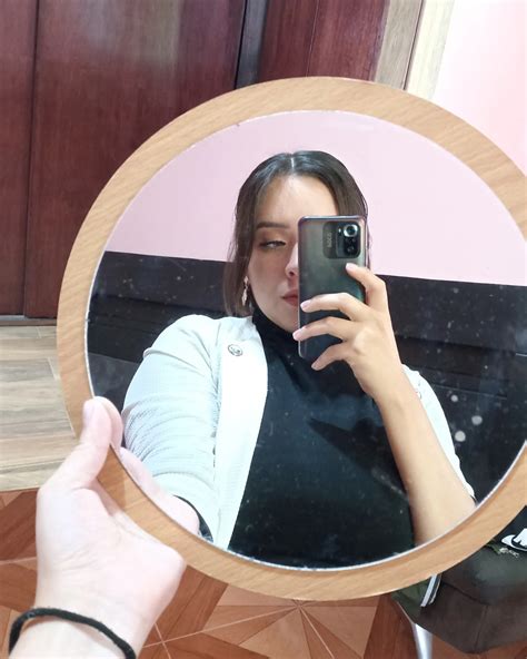 Annie Gonzalez (@anniegonzalez2811) • Instagram photos and videos